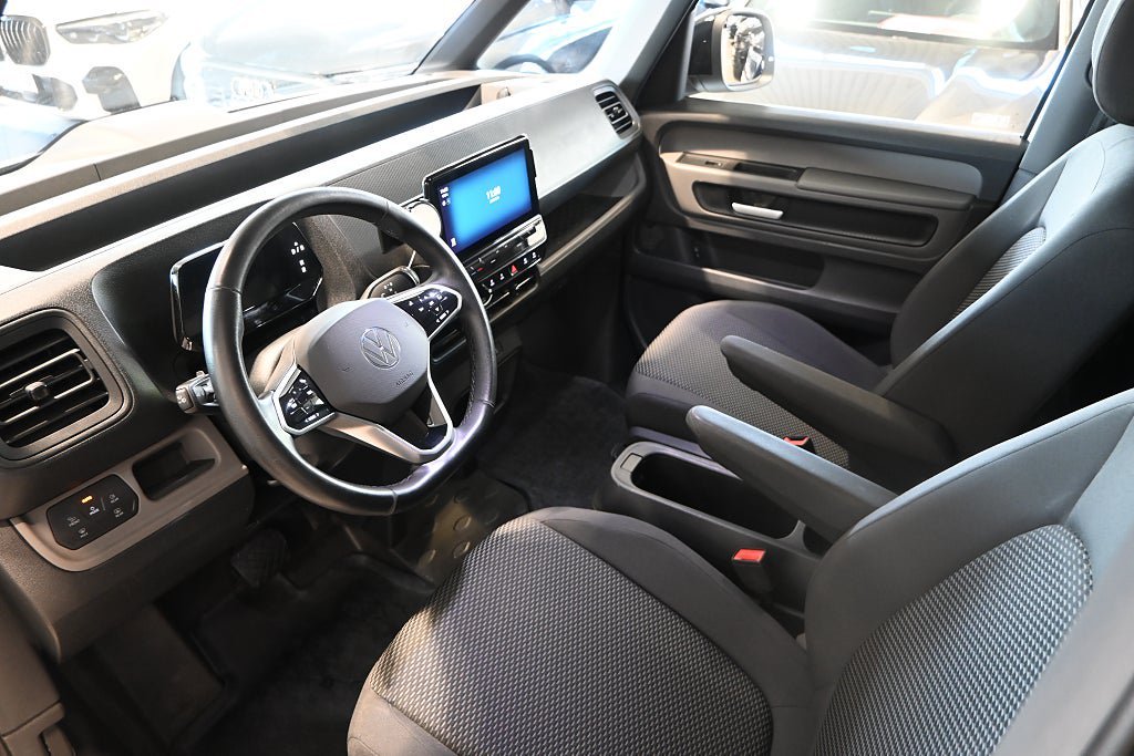 Vehicle Image 7