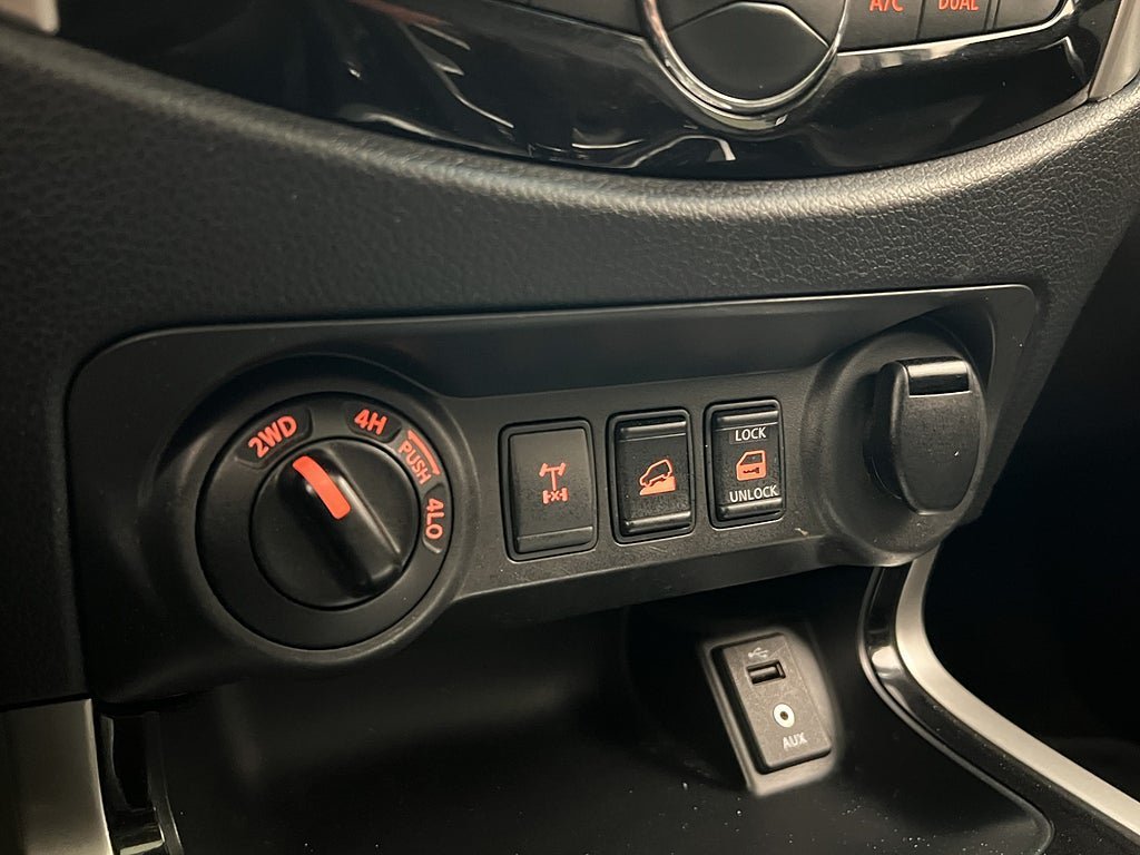 Vehicle Image 28