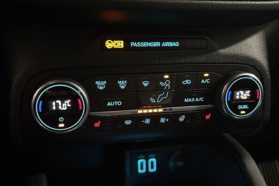 Vehicle Image 27