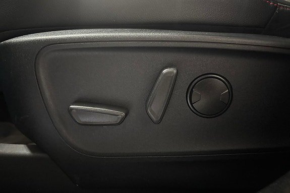Vehicle Image 29