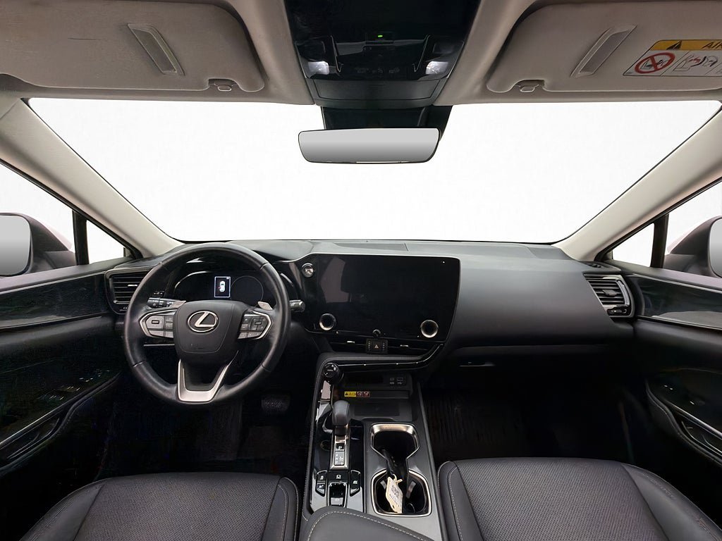 Vehicle Image 14