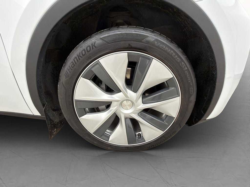 Vehicle Image 33