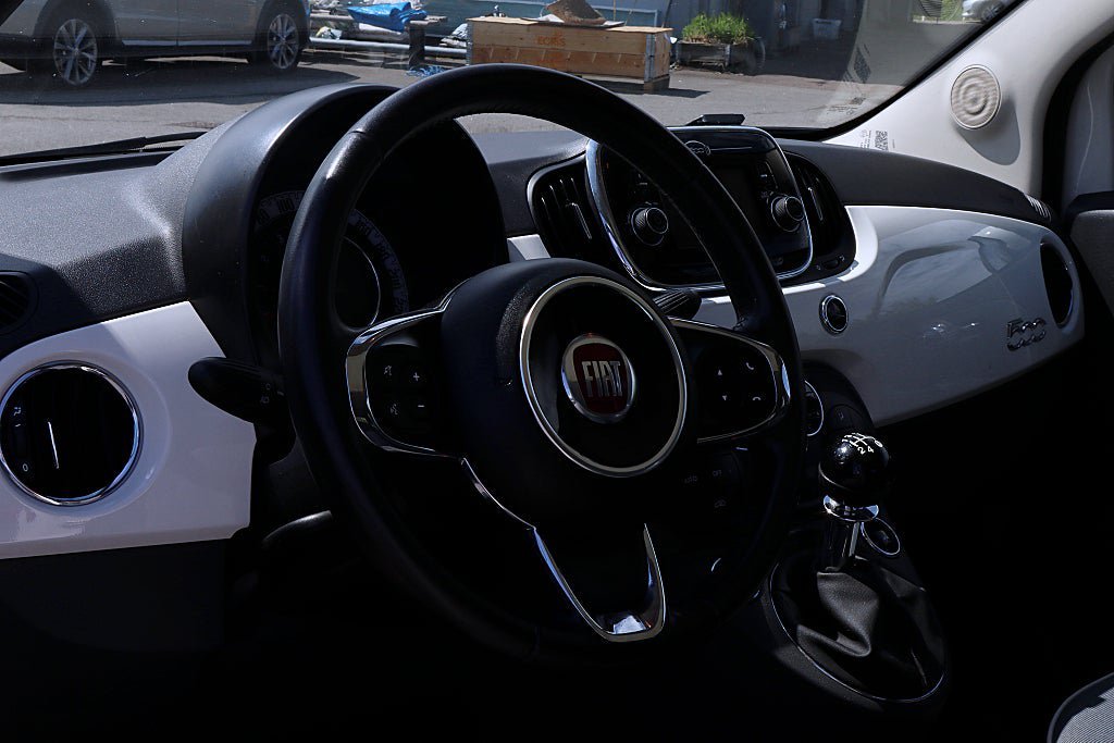 Vehicle Image 9