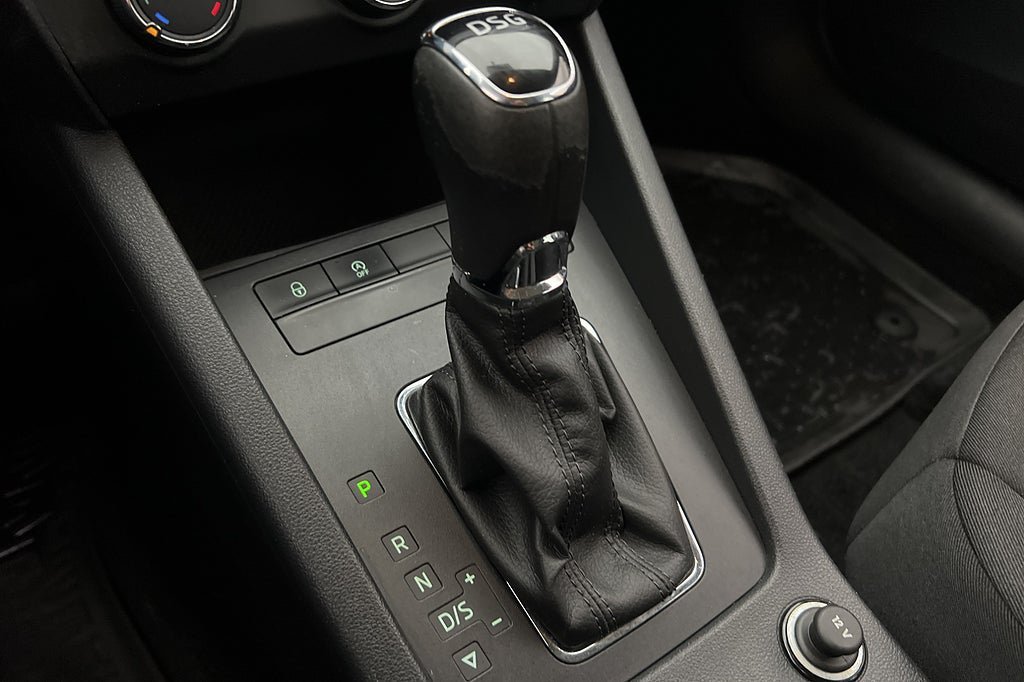 Vehicle Image 24