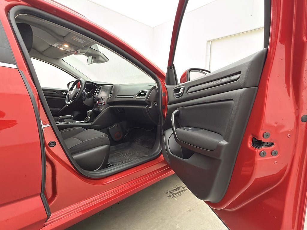 Vehicle Image 22