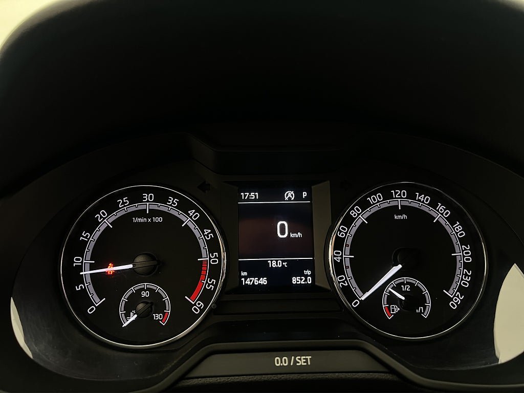 Vehicle Image 28