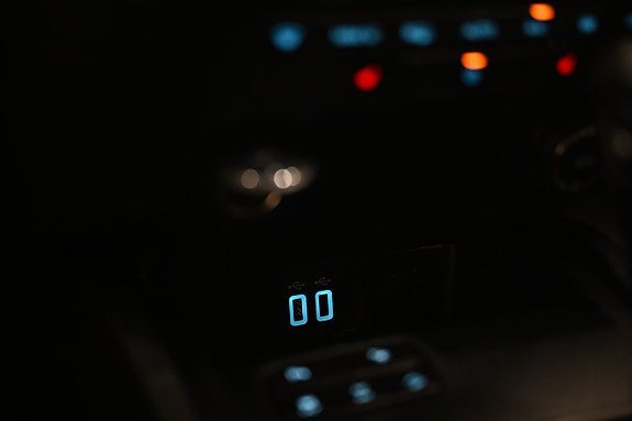 Vehicle Image 26