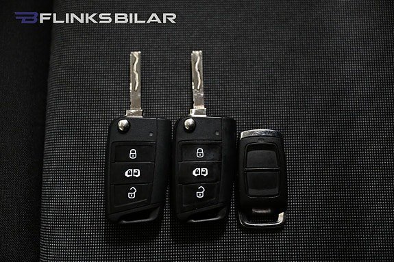 Vehicle Image 33