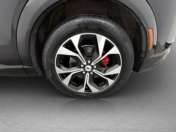 Vehicle Image 35