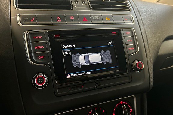 Vehicle Image 18