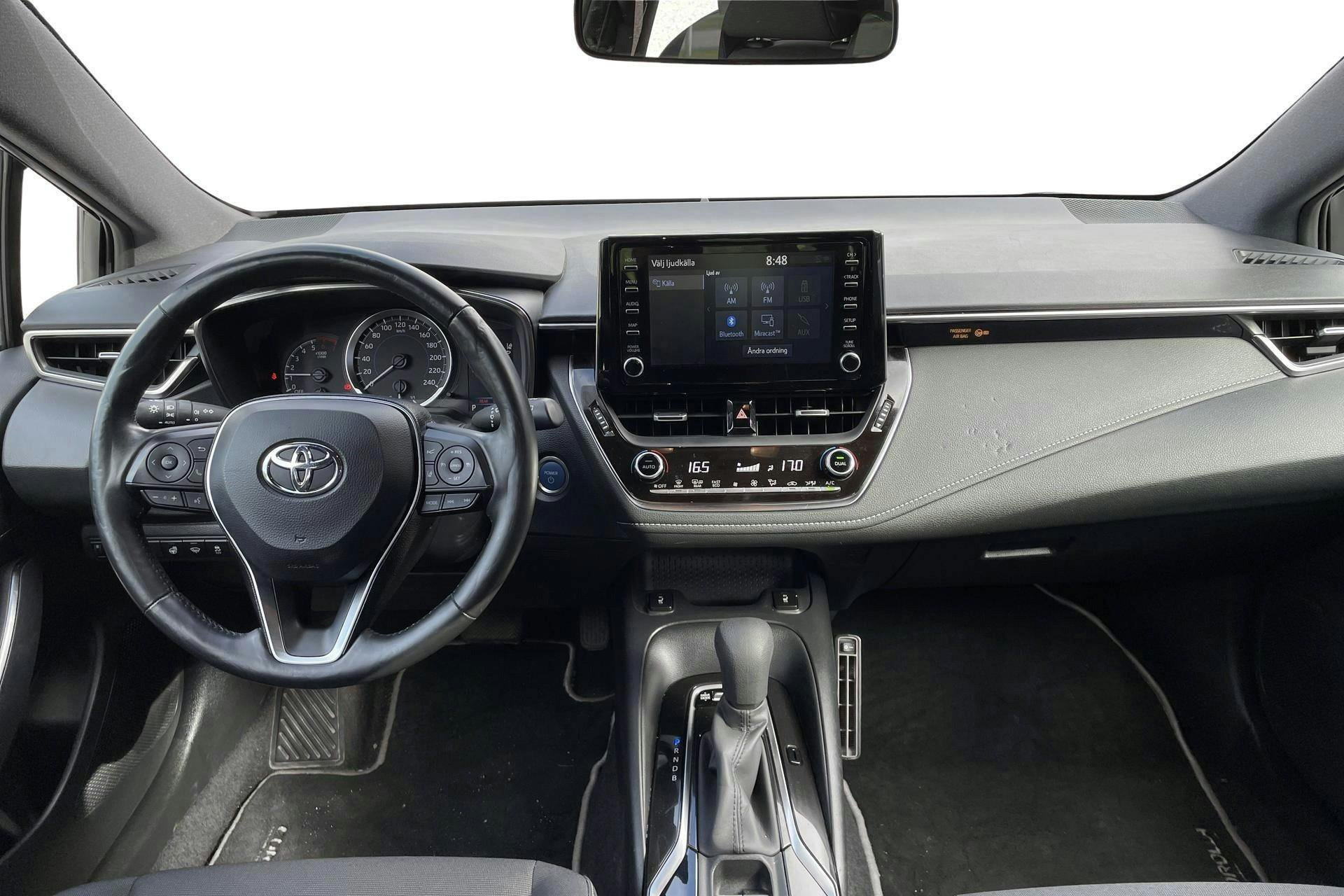 Vehicle Image 6