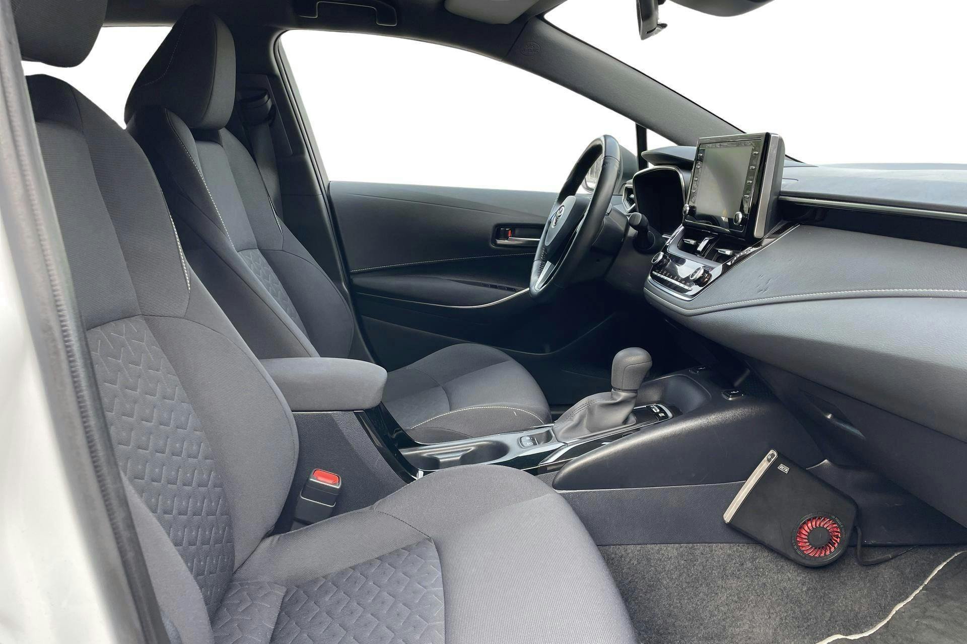 Vehicle Image 7