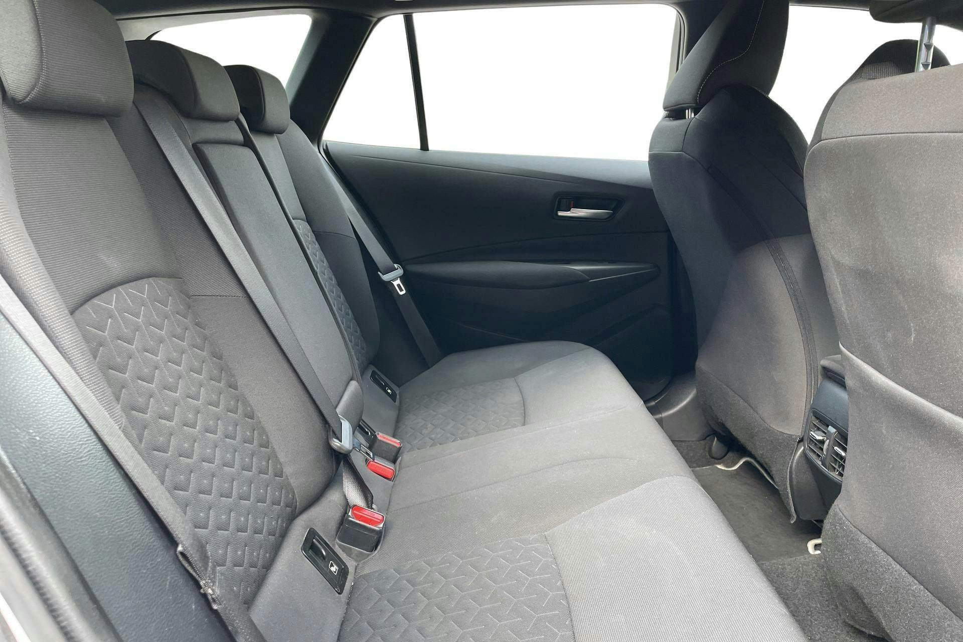 Vehicle Image 8
