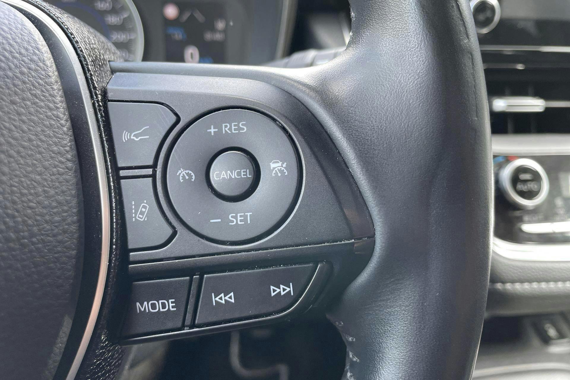 Vehicle Image 14