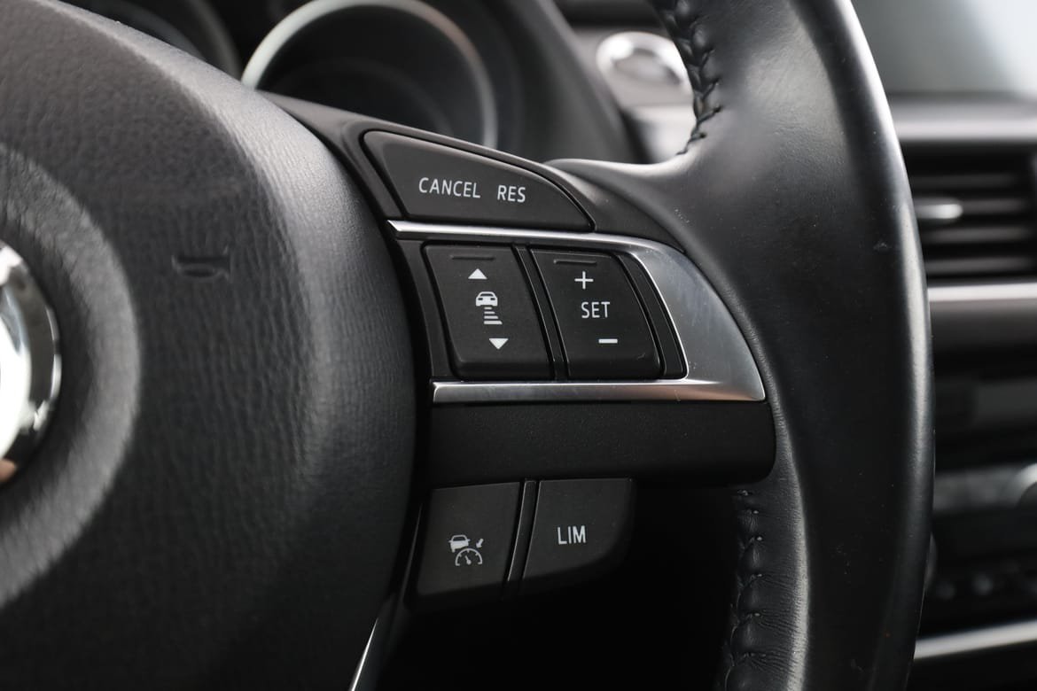 Vehicle Image 32