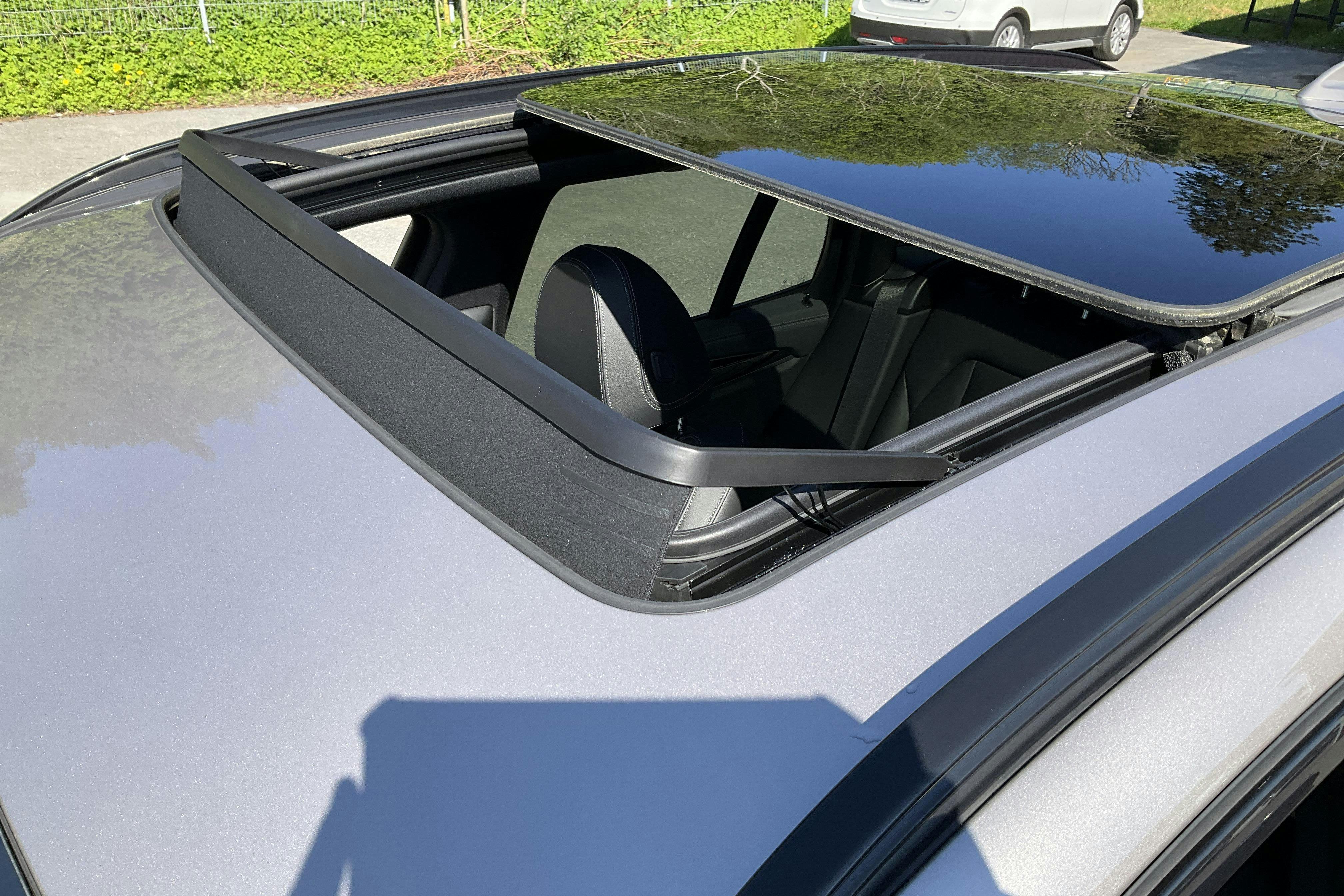 Vehicle Image 17