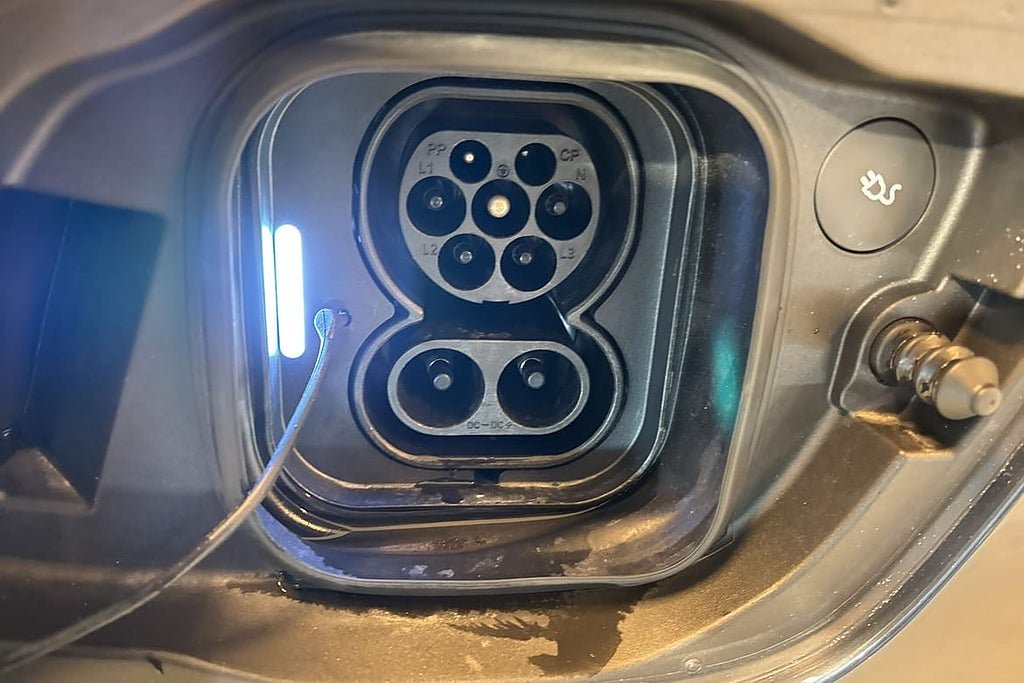 Vehicle Image 22