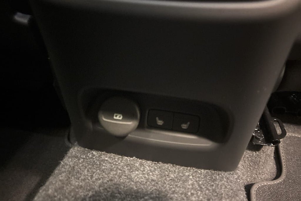 Vehicle Image 27