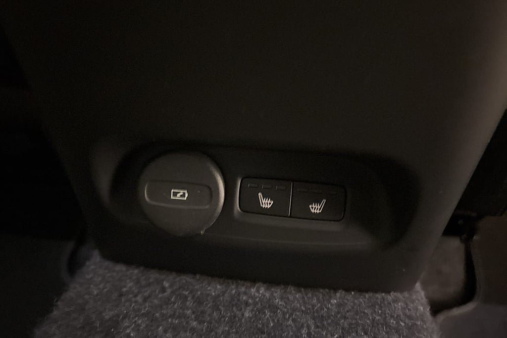 Vehicle Image 29
