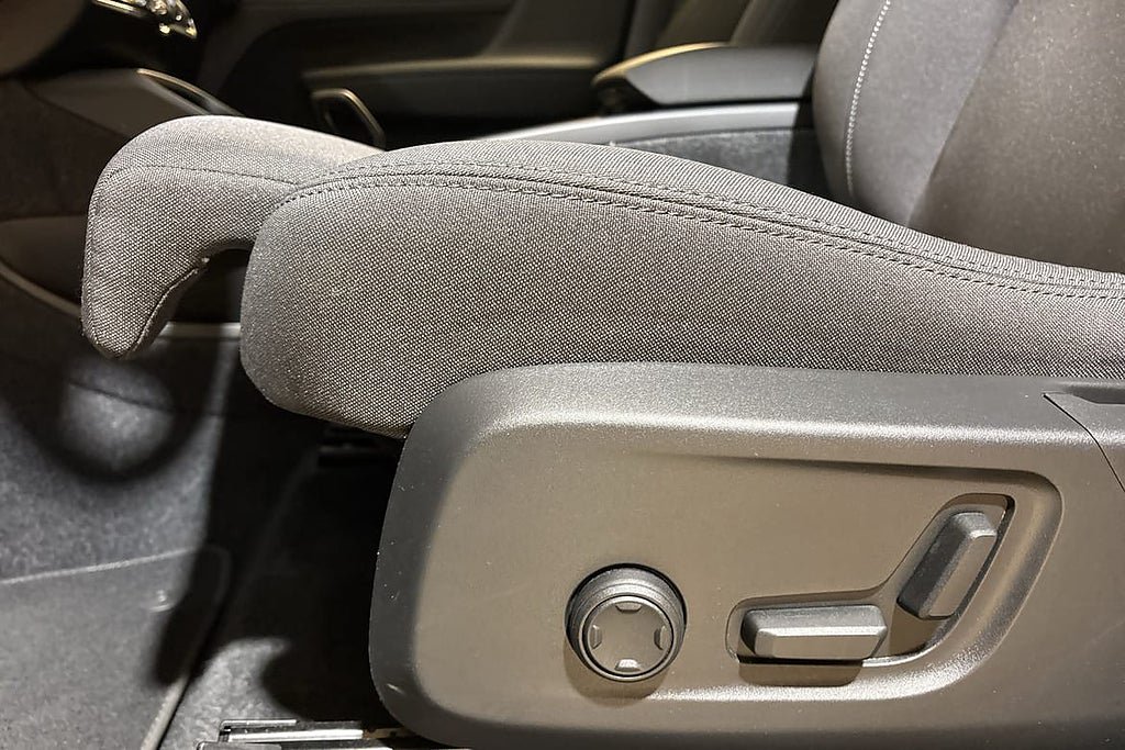 Vehicle Image 19