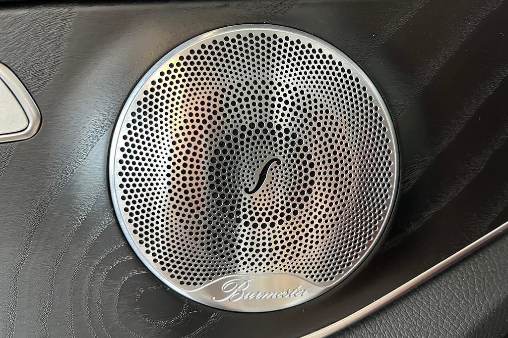 Vehicle Image 22