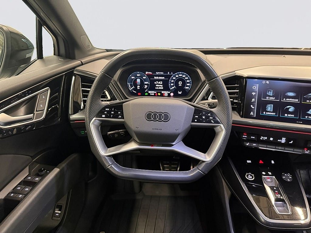 Vehicle Image 35