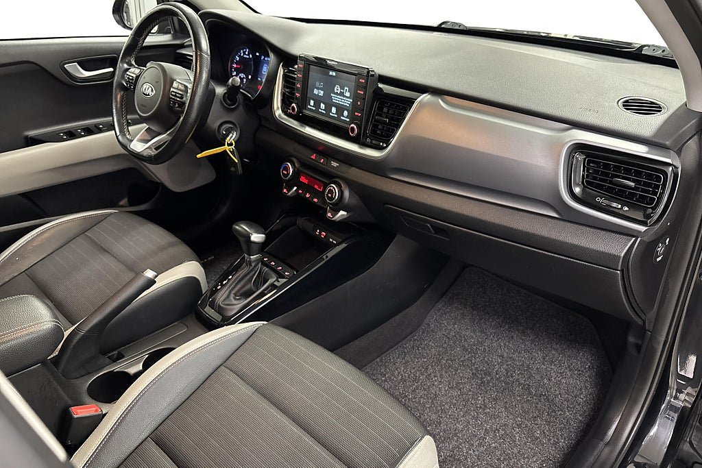 Vehicle Image 15