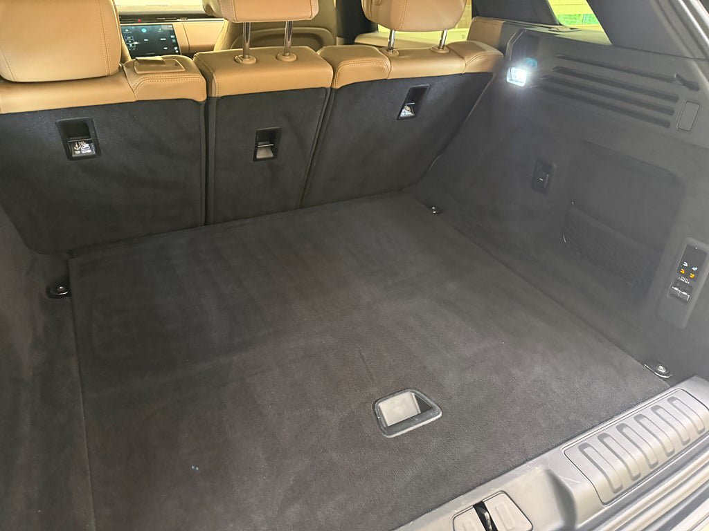 Vehicle Image 21