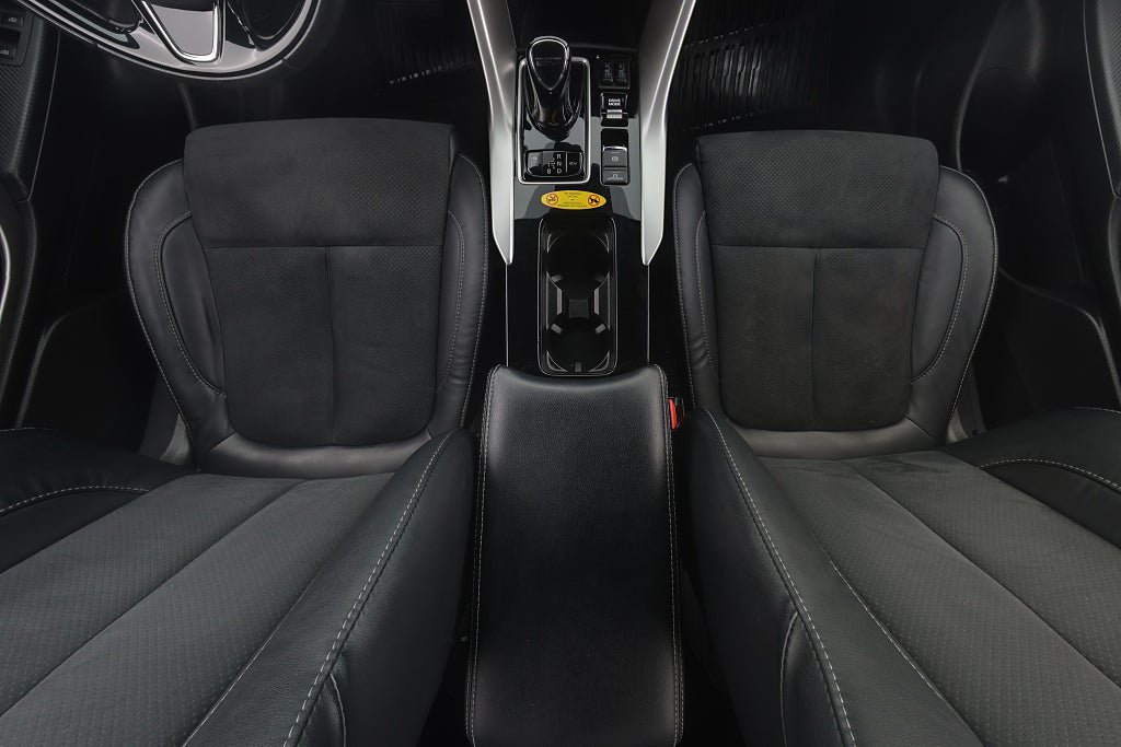 Vehicle Image 14