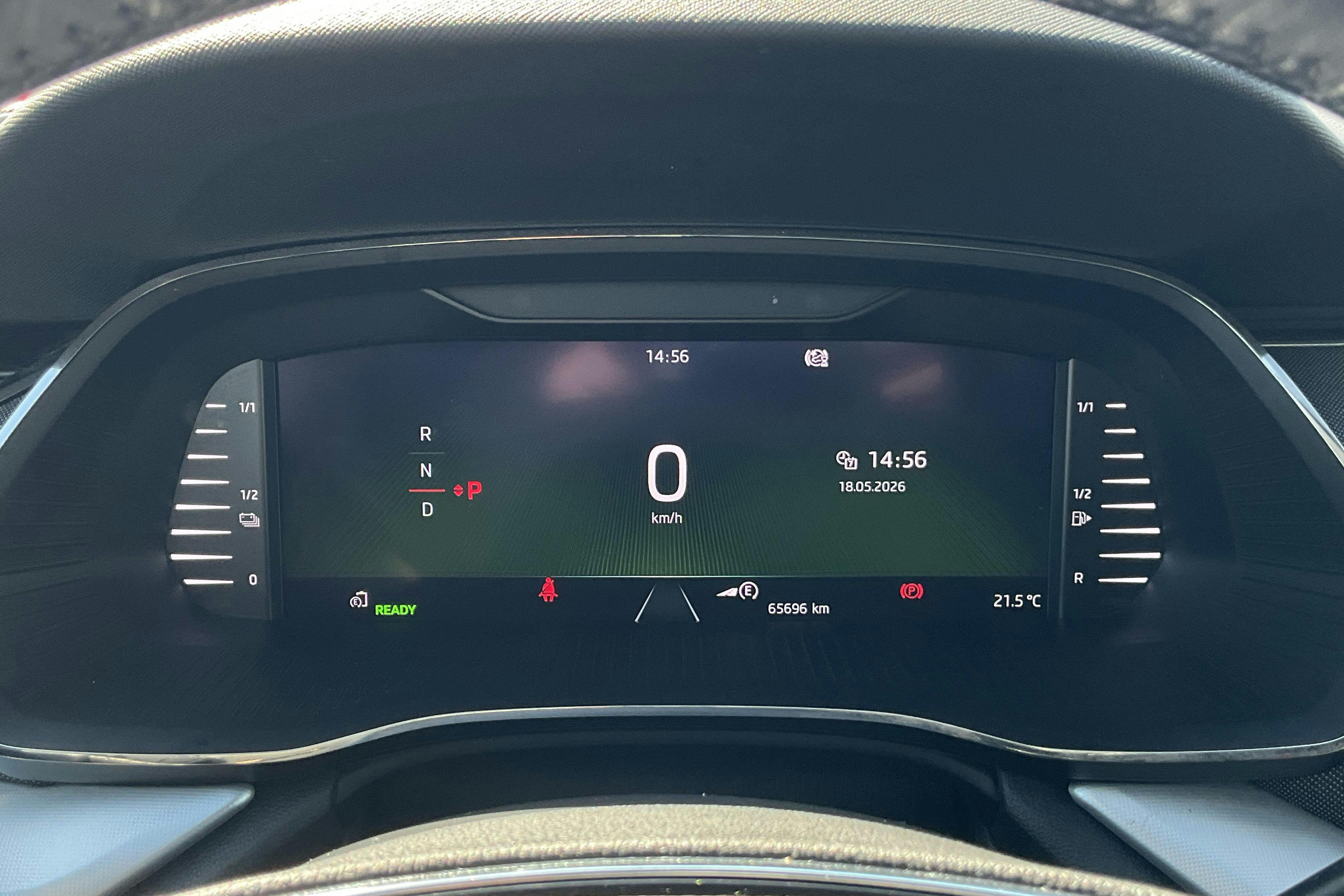 Vehicle Image 10