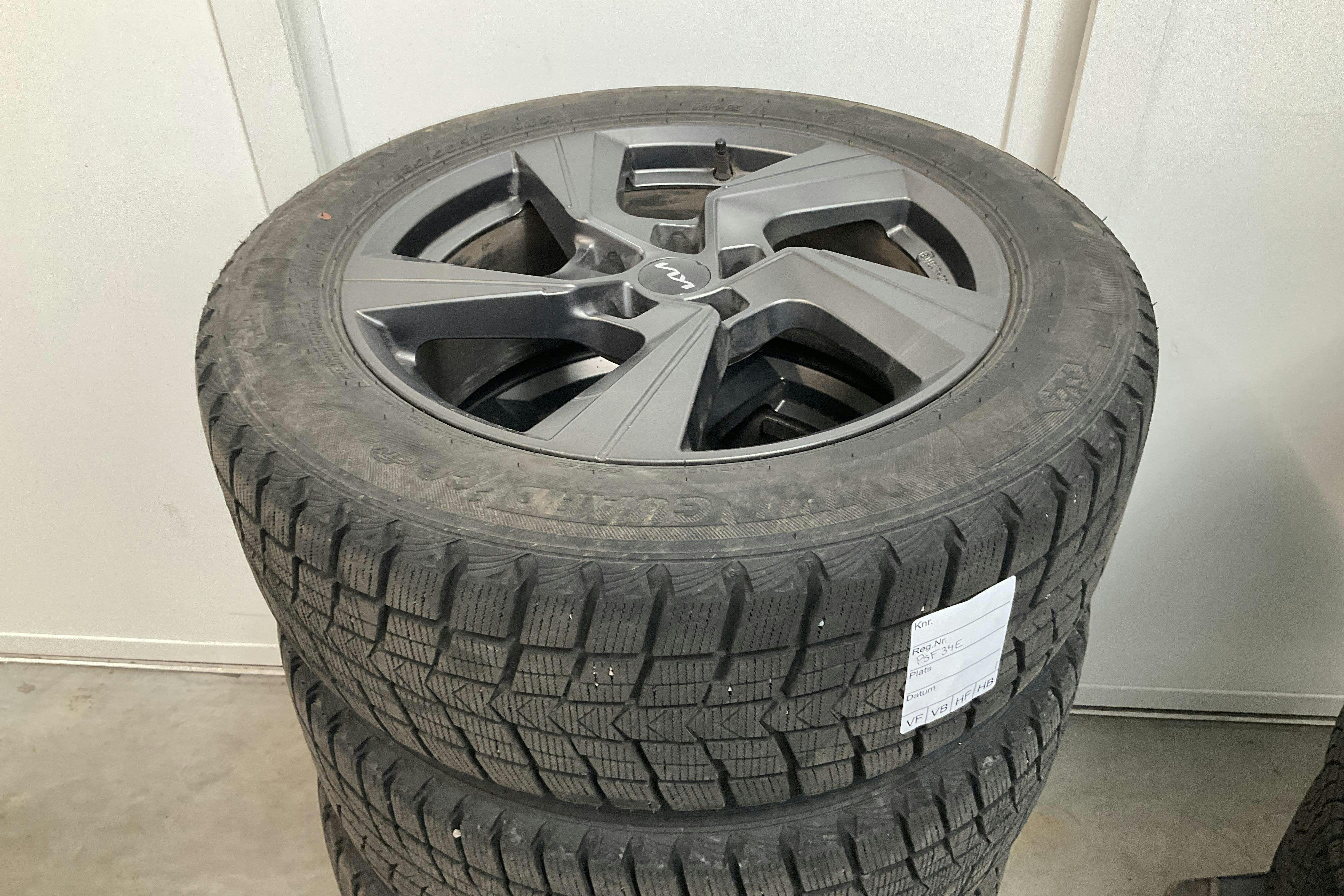 Vehicle Image 17