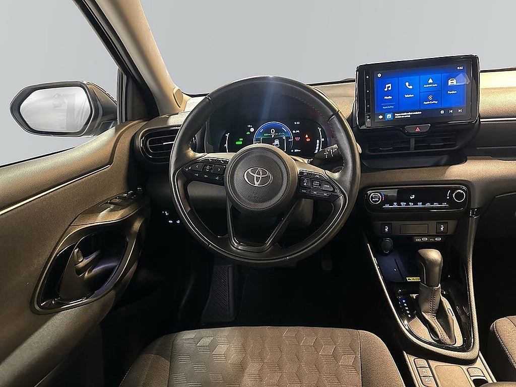 Vehicle Image 9
