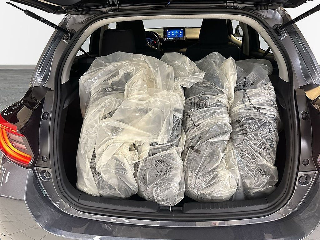 Vehicle Image 10