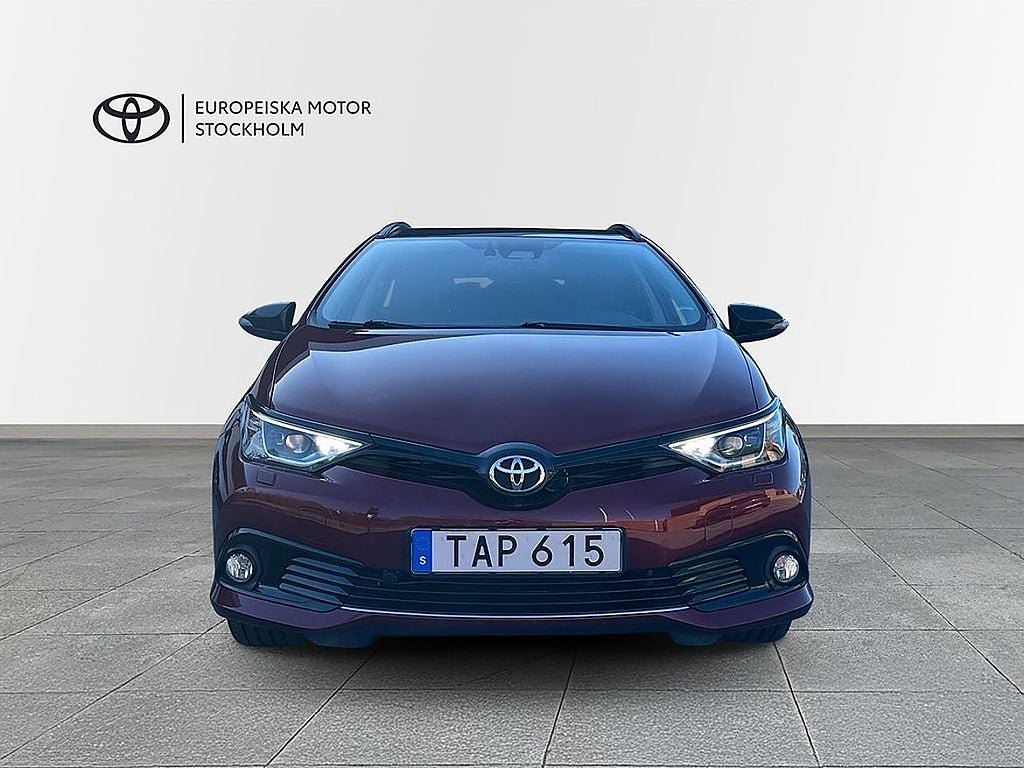 Vehicle Image 6