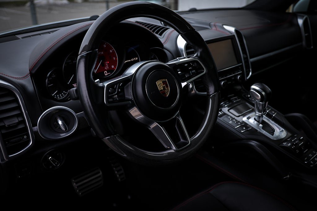 Vehicle Image 12