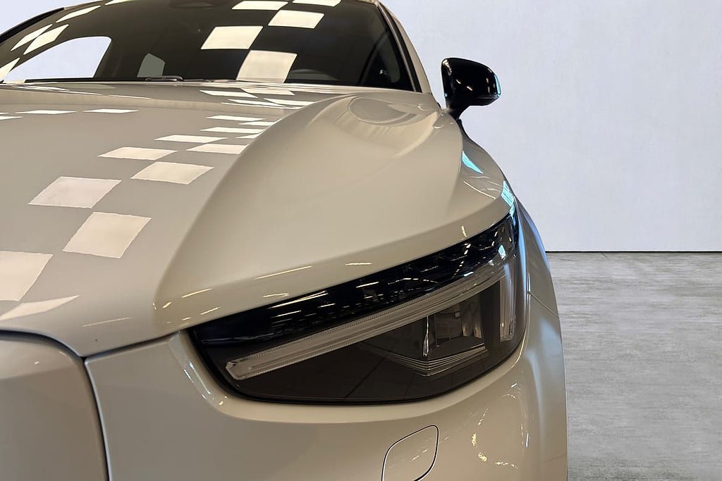 Vehicle Image 24