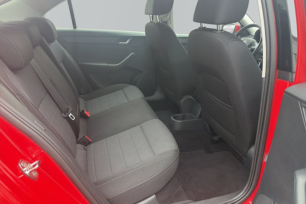 Vehicle Image 14
