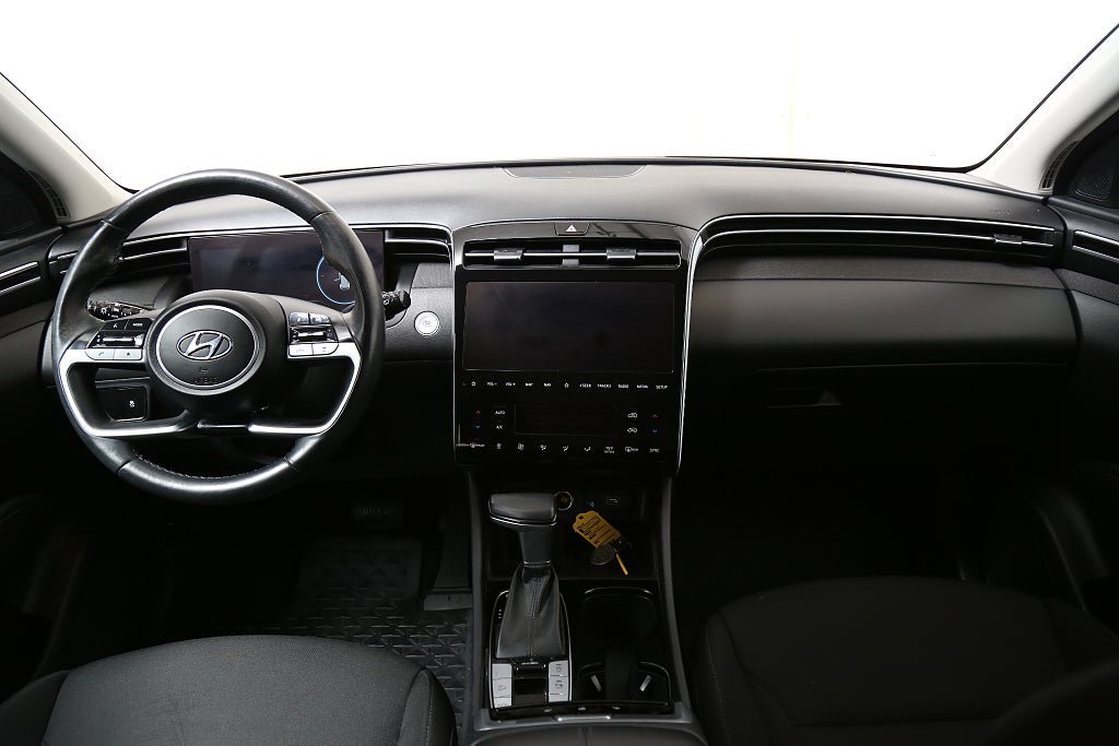 Vehicle Image 17