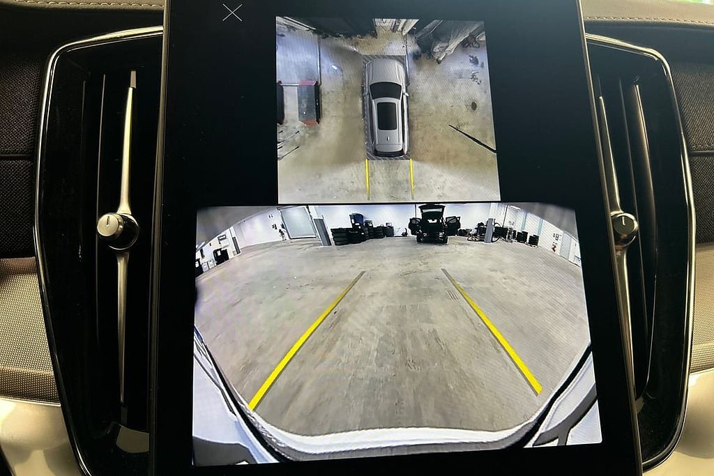 Vehicle Image 17