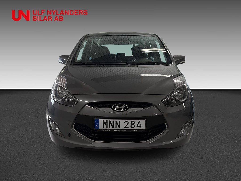 Vehicle Image 6