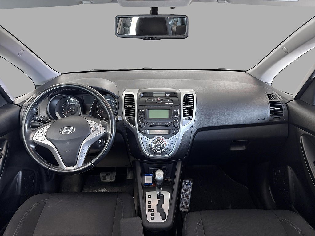 Vehicle Image 12