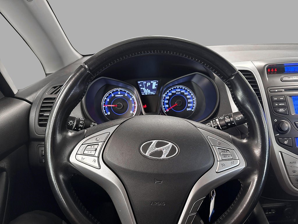Vehicle Image 14