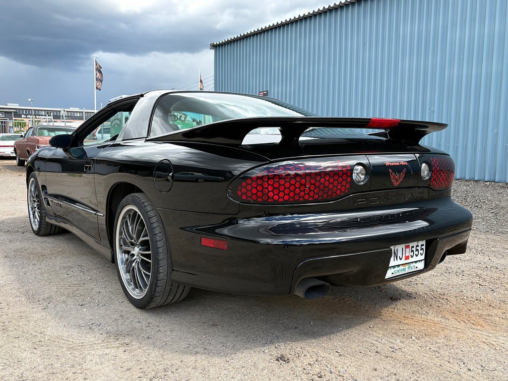 Vehicle Image 6