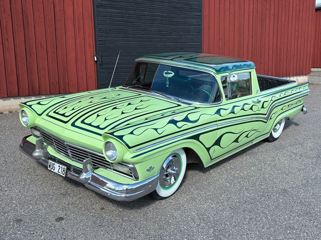 Vehicle Image 19