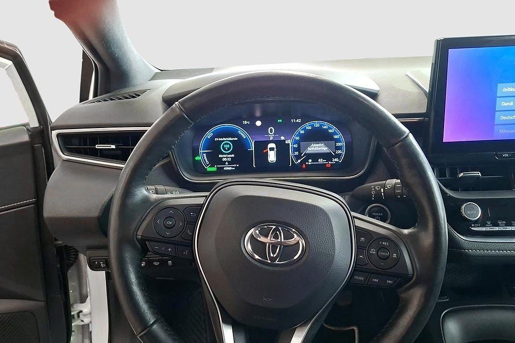 Vehicle Image 12
