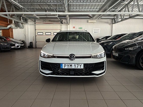 Vehicle Image 27