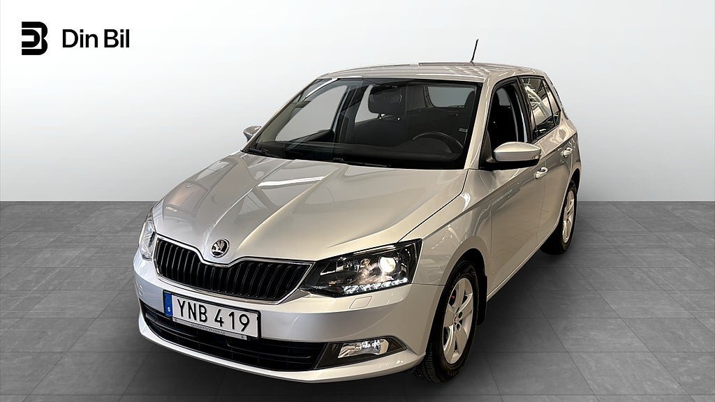 Vehicle Image 1