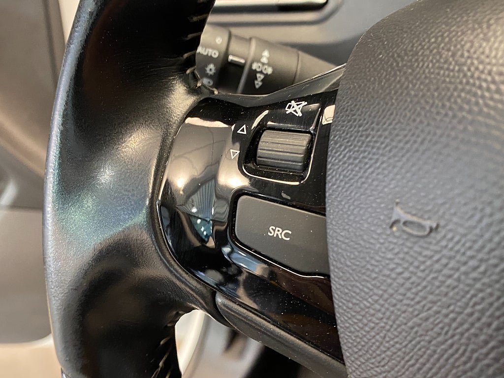 Vehicle Image 39