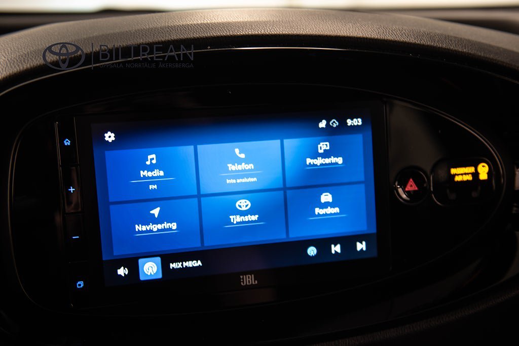 Vehicle Image 18
