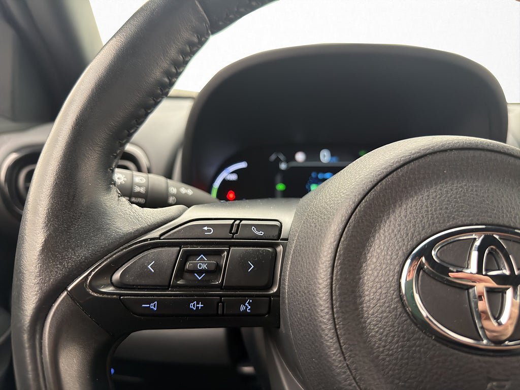 Vehicle Image 15
